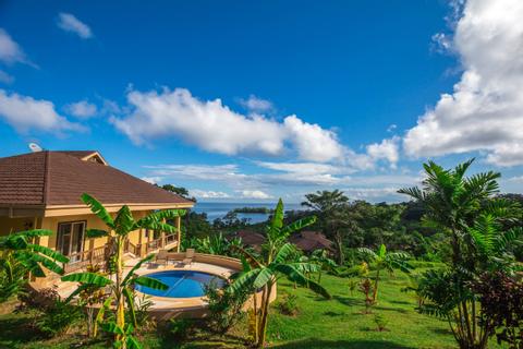 Red Frog Beach Resort Panama